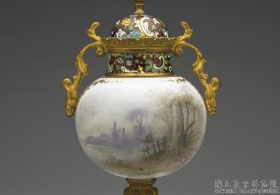 图片[3]-Stem cup with closonne enamel segments and  painted enamel decoration of Western figures on porcelain, Qing dynasty (1644-1911)-China Archive